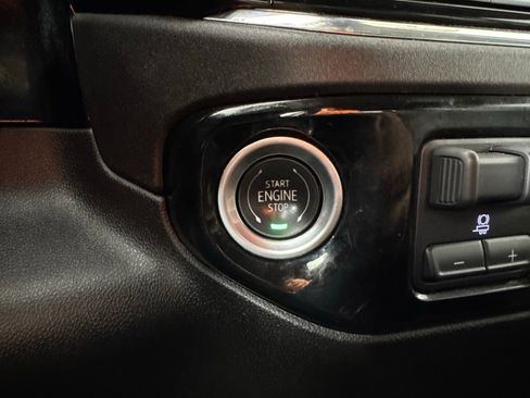 Used 2025 Chevrolet Silverado 1500 LT image 13