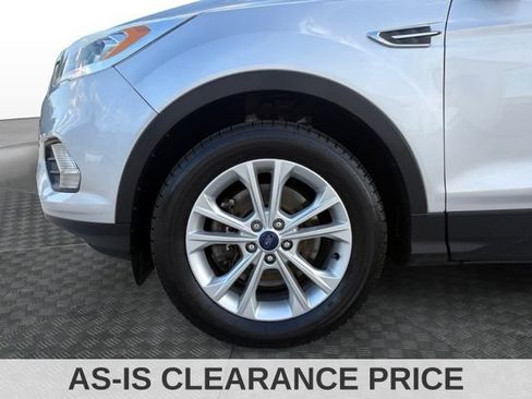 Used 2017 Ford Escape SE w/ Equipment Group 201A AWD/4WD image 14