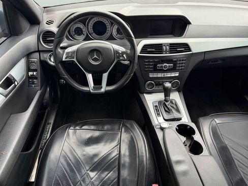 Used 2014 Mercedes-Benz C 250 Sedan image 18
