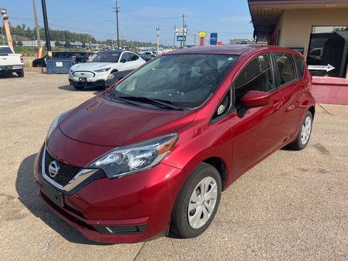 Used 2018 Nissan Versa Note SV image 2
