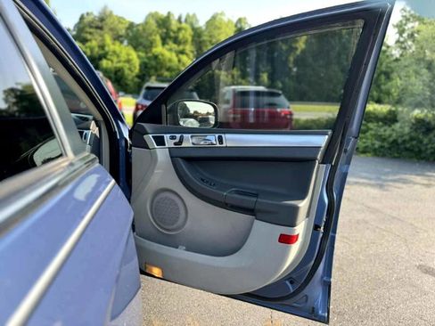 Used 2007 Chrysler Pacifica Touring image 14