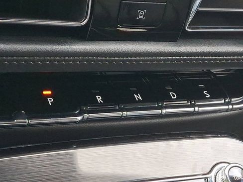Certified 2023 Lincoln Nautilus AWD w/ Premium Package image 16