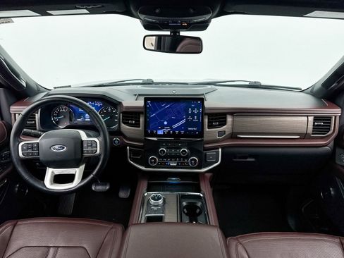 Used 2024 Ford Expedition Limited image 20