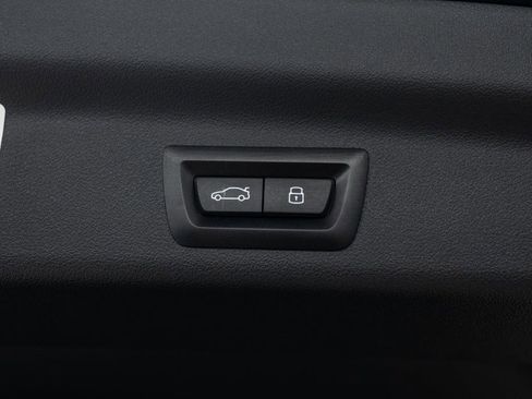 Used 2024 BMW X1 w/ M Sport Line w/ Premium Package image 38