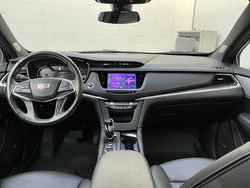 Certified 2022 Cadillac XT5 Premium Luxury w/ LPO, Floor Liner Package image 16