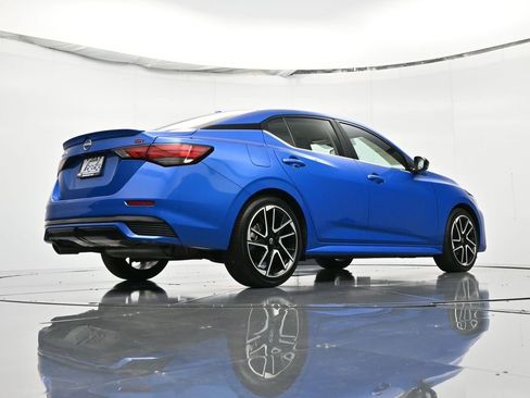 Used 2025 Nissan Sentra SR image 39
