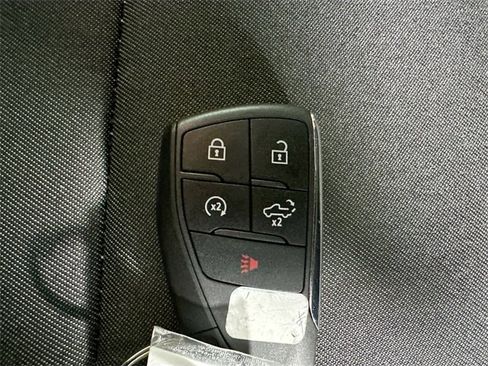 Used 2023 Chevrolet Colorado Trail Boss w/ Technology Package image 16