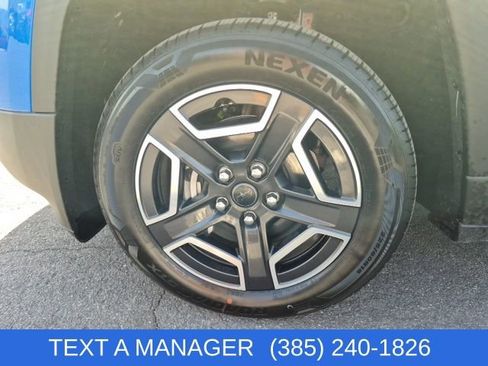 New 2026 Jeep Cherokee Limited image 7