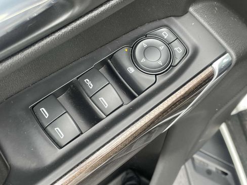 Used 2021 Chevrolet Silverado 1500 RST AWD/4WD image 17