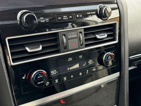 Used 2024 INFINITI QX80 Luxe image 26