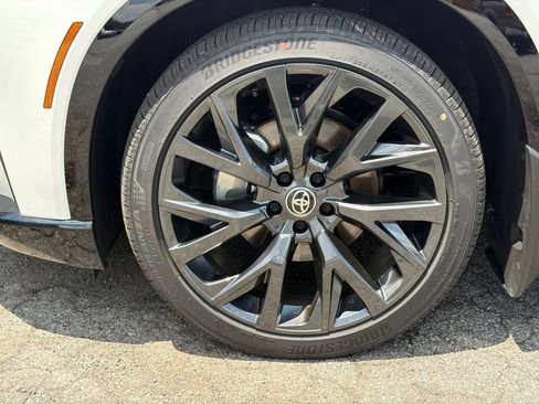 New 2026 Toyota Crown Signia AWD/4WD image 11