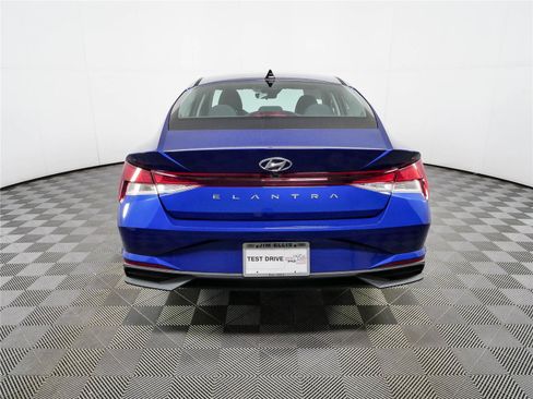 Used 2021 Hyundai Elantra SEL w/ Convenience Package FWD image 27