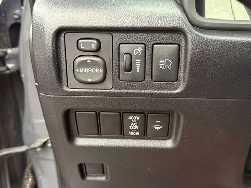 Used 2024 Toyota 4Runner SR5 image 25