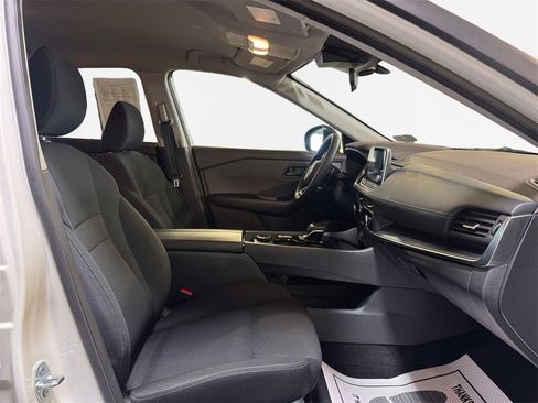 Used 2023 Nissan Rogue S image 26