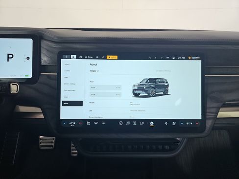 Used 2022 Rivian R1S Launch Edition image 28