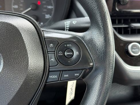 Used 2023 Toyota Corolla LE FWD image 29