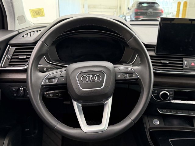 Certified 2023 Audi Q5 Premium Plus w/ Premium Plus Package AWD/4WD image 15