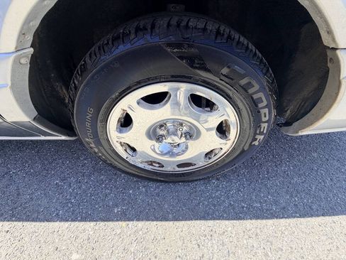 Used 1998 Lincoln Continental FWD image 48
