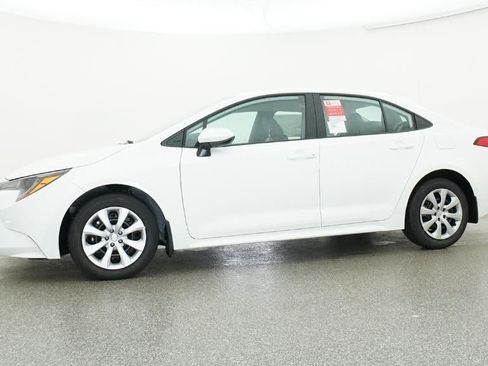 New 2026 Toyota Corolla LE image 18