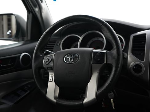 Used 2015 Toyota Tacoma 4x4 Double Cab w/ TRD Sport Package image 14