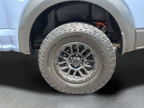Used 2020 Ford F150 Raptor w/ Equipment Group 802A Luxury AWD/4WD image 45