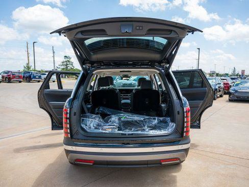 New 2026 Hyundai Palisade SEL Premium FWD image 17