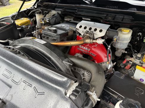 Used 2018 RAM 3500 Laramie Longhorn image 33