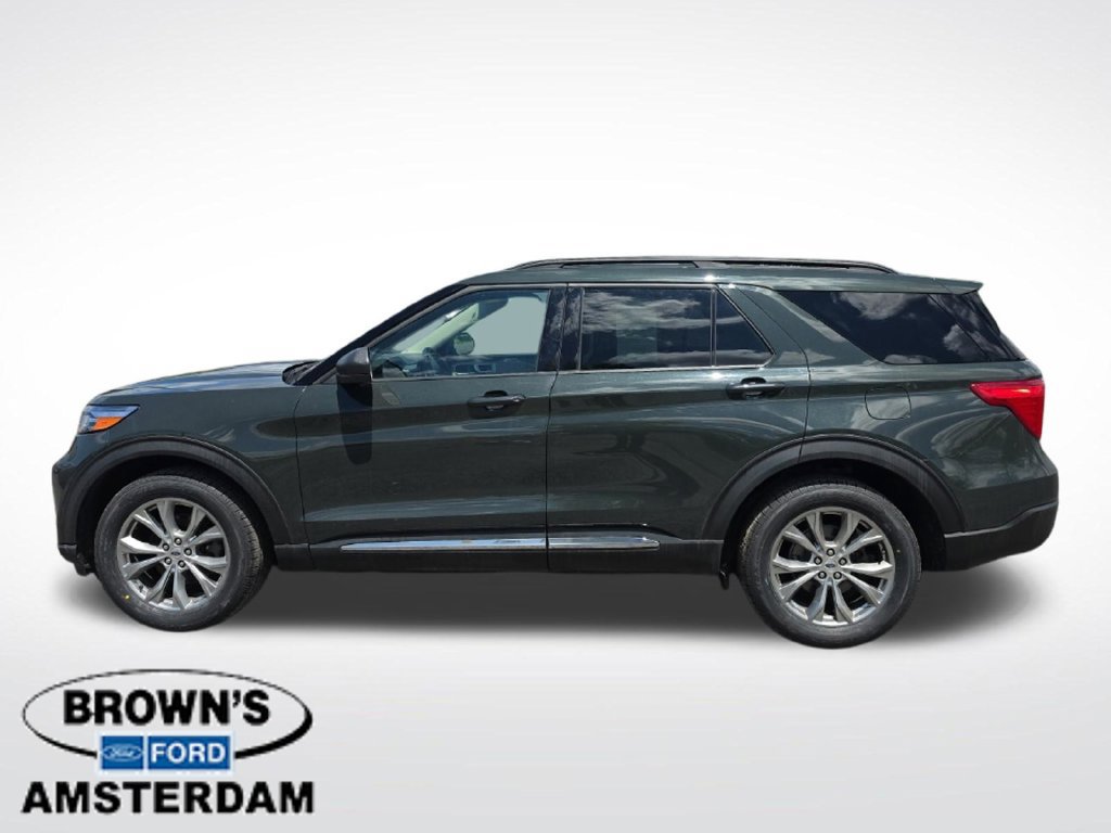 Used 2023 Ford Explorer XLT w/ Equipment Group 202A AWD/4WD image 8