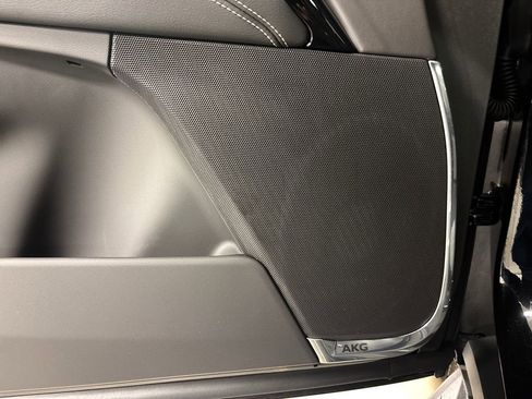 New 2025 Cadillac Escalade Luxury image 29