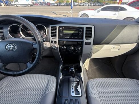 Used 2007 Toyota 4Runner SR5 AWD/4WD image 26