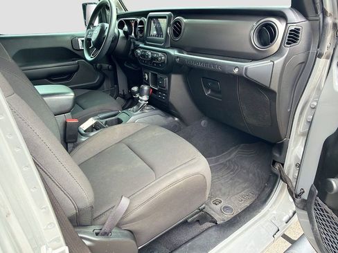 Used 2023 Jeep Wrangler Unlimited Sport AWD/4WD image 13