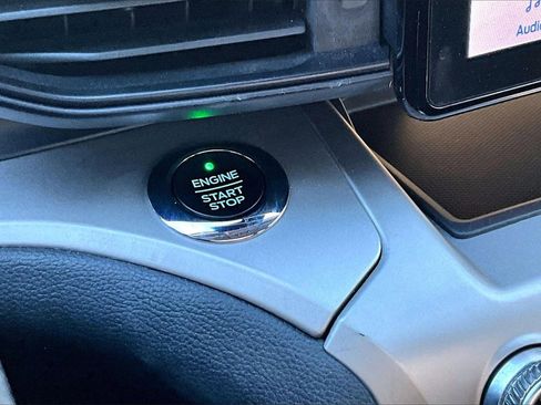 Used 2021 Ford Explorer XLT w/ Class III Trailer Tow Package image 27