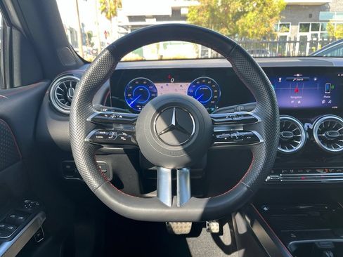 Used 2024 Mercedes-Benz EQB 250+ image 20