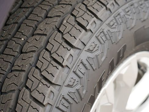 Used 2022 Chevrolet Silverado 1500 LT image 26