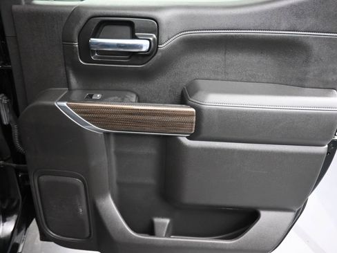 Used 2020 Chevrolet Silverado 1500 RST AWD/4WD image 40
