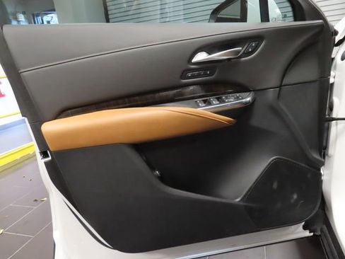 Certified 2023 Cadillac XT4 Premium Luxury image 10