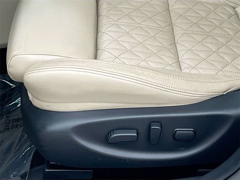 Used 2022 Nissan Maxima Platinum w/ Sport Mat Group image 20