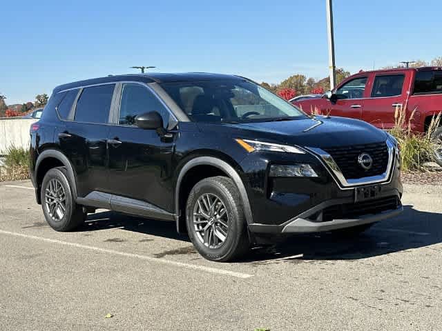 Used 2023 Nissan Rogue S AWD/4WD image 19