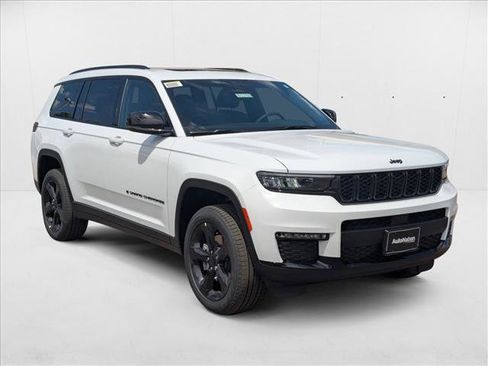 New 2025 Jeep Grand Cherokee L Limited w/ Black Appearance Package image 7