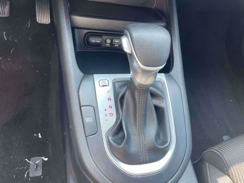 Used 2020 Kia Forte LXS FWD image 15