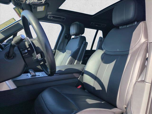 Certified 2024 Land Rover Range Rover SE AWD/4WD image 17