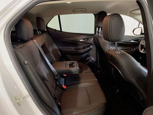 Used 2023 Buick Encore GX Select w/ Sport Touring Package image 31