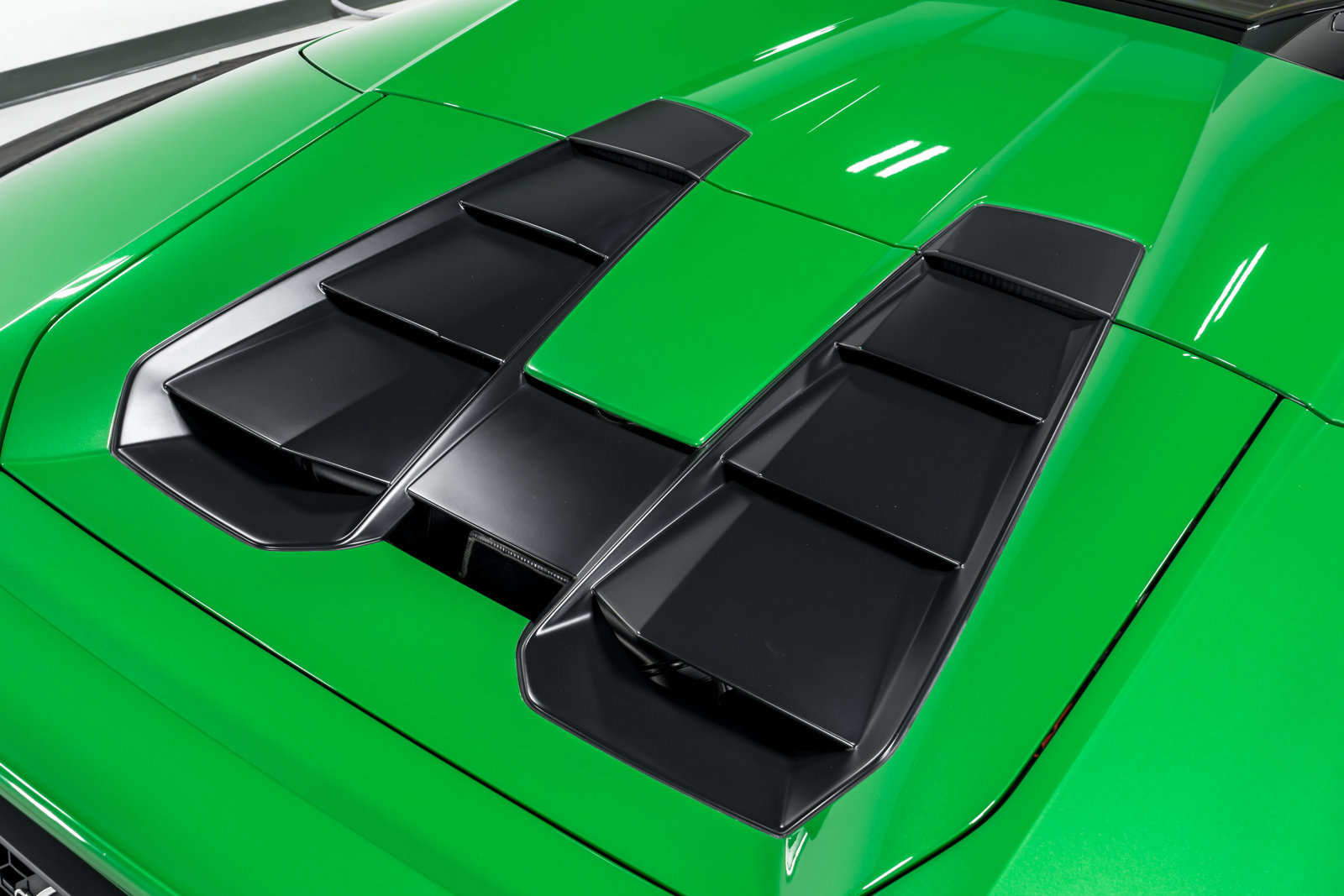 Used 2022 Lamborghini Huracan EVO RWD image 64