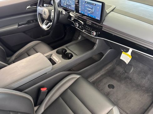 Used 2024 Honda Prologue Touring image 35