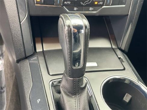 Certified 2017 Ford Explorer XLT w/ Equipment Group 202A image 18