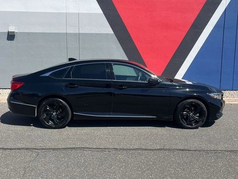 Used 2019 Honda Accord EX image 6