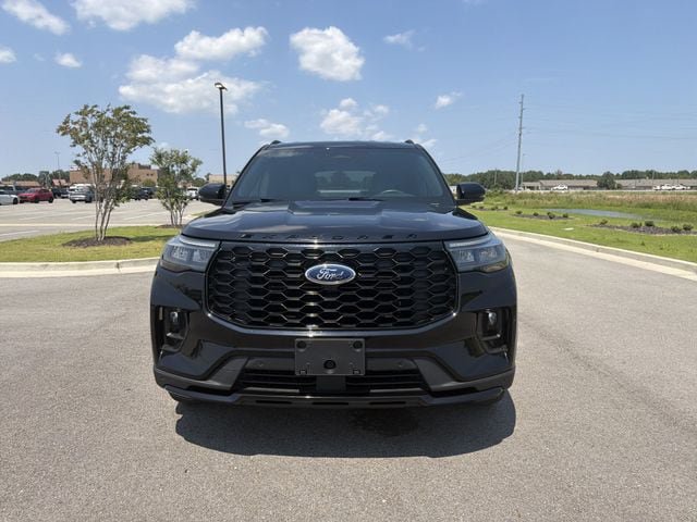 Used 2025 Ford Explorer ST-Line AWD/4WD image 10