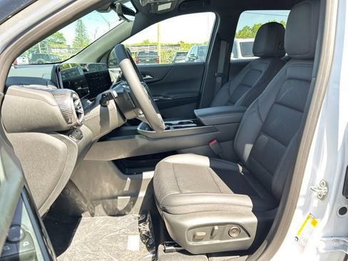 New 2026 Chevrolet Equinox LT w/ Convenience Package II AWD/4WD image 27