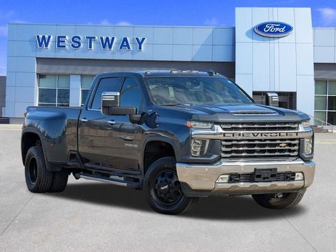Used 2020 Chevrolet Silverado 3500 LTZ w/ Technology Package image 2