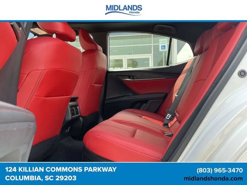 Used 2025 Toyota Camry XSE FWD image 9